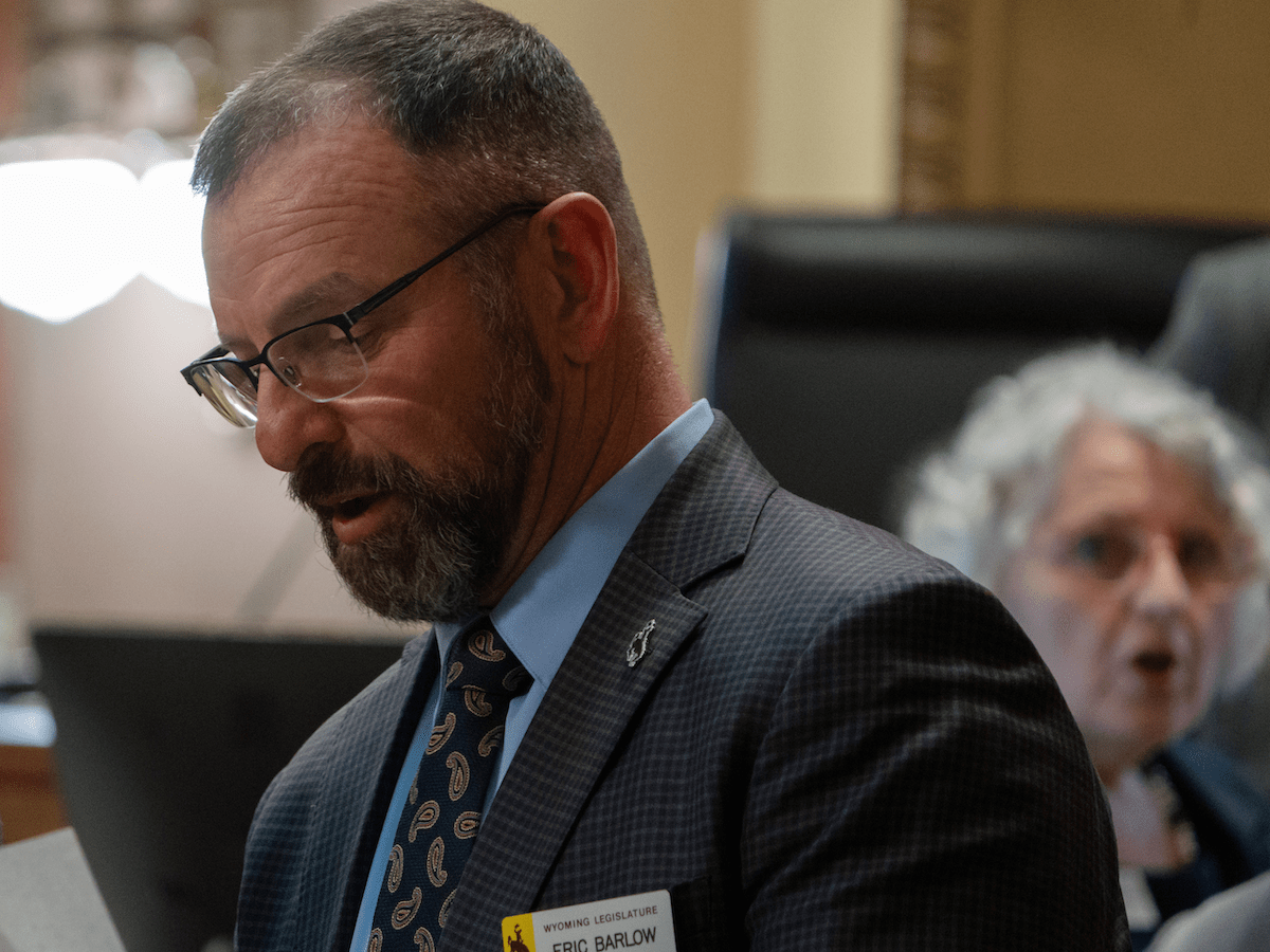 Hicks apologizes to Barlow: ‘I did that based on my own religious convictions’